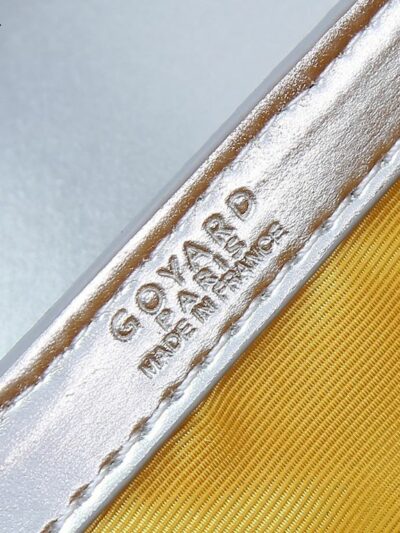 84c425a0.