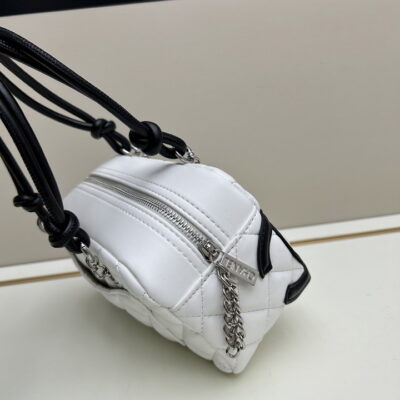 Chanel 611 23x12x9cm Jj32_1973878