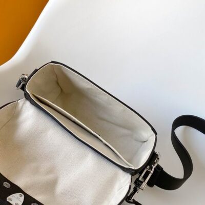 M11516 19x15x7cm Wp 7_1913717