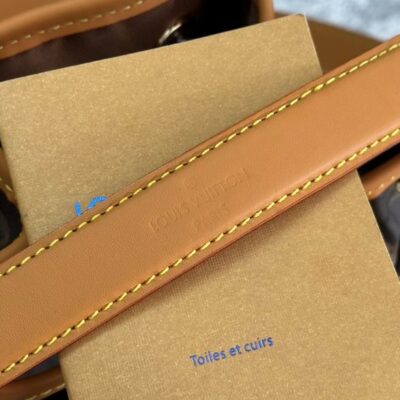 M14017 24x16x22cm Wp 7_1948407