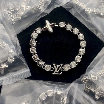 New Arrival Lv Bracelet J1904.