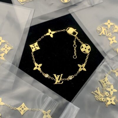 New Arrival Lv Bracelet J1915.