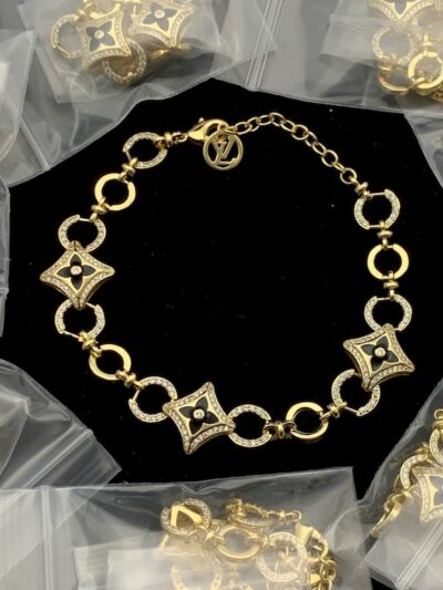 New Arrival Lv Bracelet J1918.
