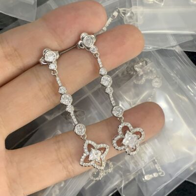 New Arrival Lv Earring J1020.1.