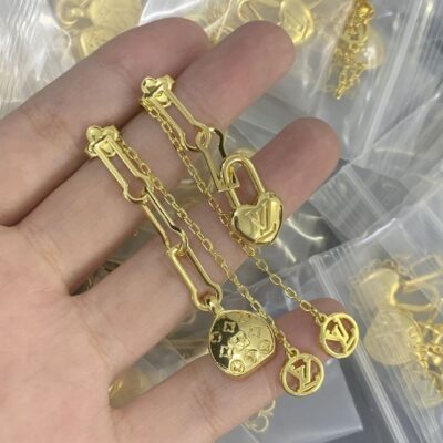 New Arrival Lv Earring J1840.