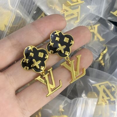 New Arrival Lv Earring J1843.