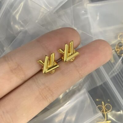 New Arrival Lv Earring J1850.