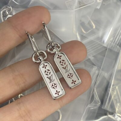 New Arrival Lv Earring J1860.