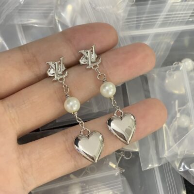 New Arrival Lv Earring J990.
