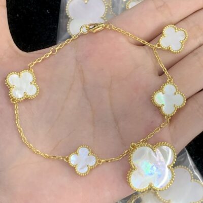 New Arrival Van Cleef & Arpels Bracelet J845..