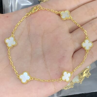 New Arrival Van Cleef & Arpels Bracelet J849..