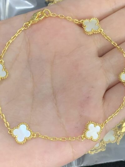 New Arrival Van Cleef & Arpels Bracelet J849..