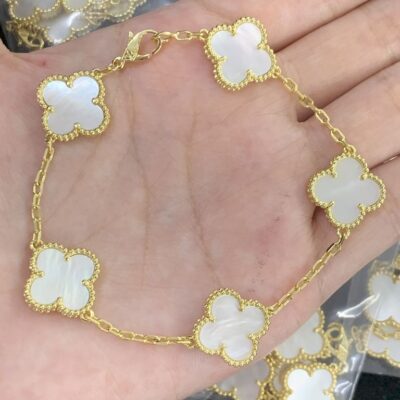 New Arrival Van Cleef & Arpels Bracelet J853..