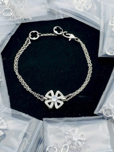 New Arrival Van Cleef & Arpels Bracelet J874.