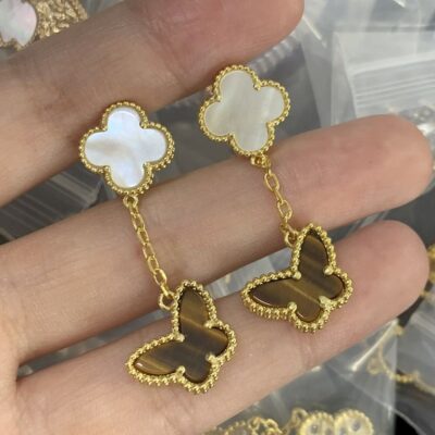 New Arrival Van Cleef & Arpels Earring J814.