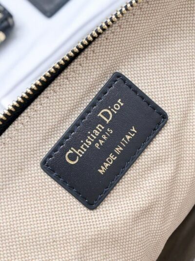 Ce9778ba.