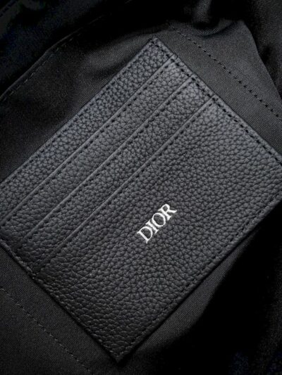 D9b936a8.