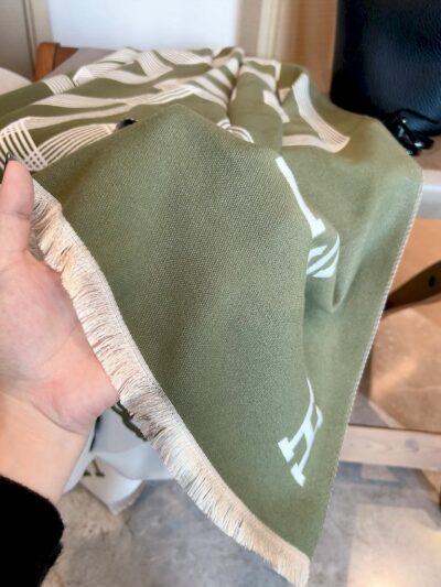 Ef9ccf93.