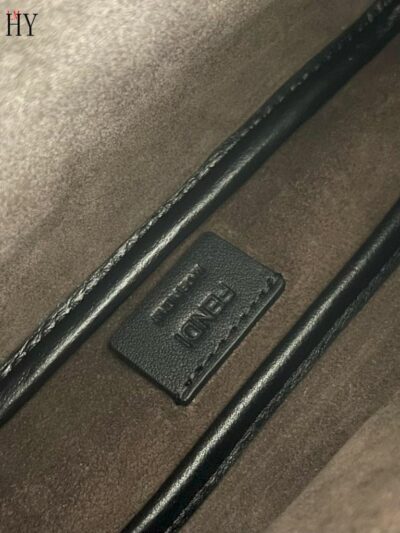 F147a364.