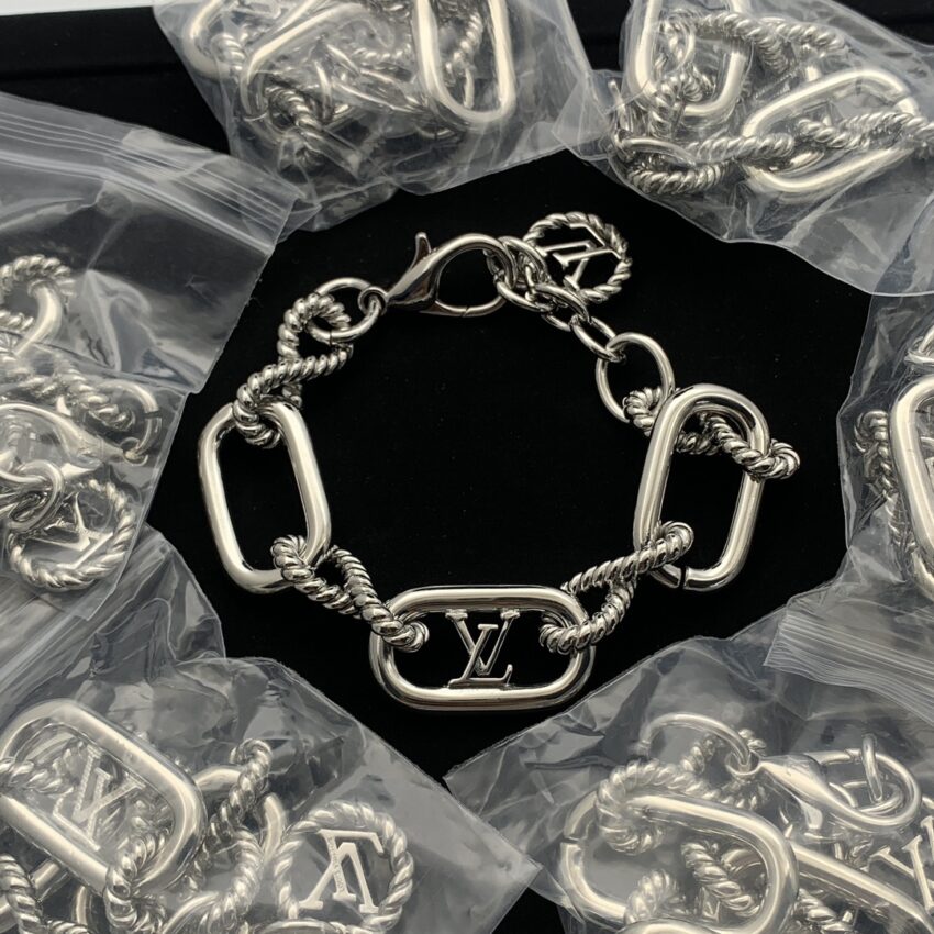 New Arrival Lv Bracelet J1103