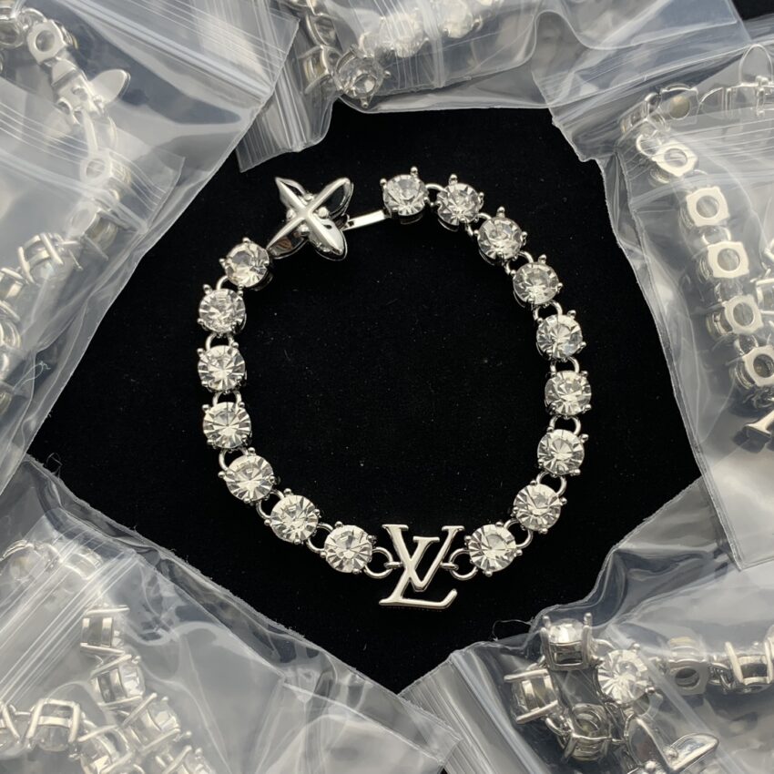 New Arrival Lv Bracelet J1106