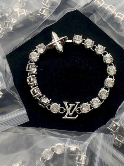 New Arrival Lv Bracelet J1904.