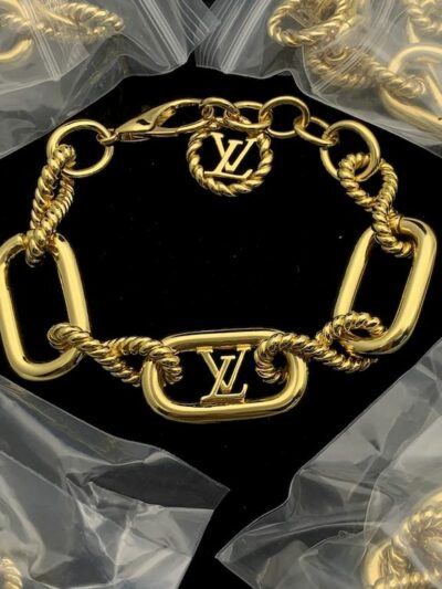 New Arrival Lv Bracelet J1907.