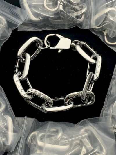 New Arrival Lv Bracelet J1925.