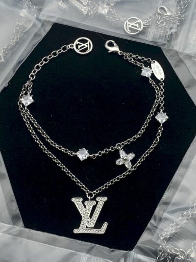 New Arrival Lv Bracelet J1927.