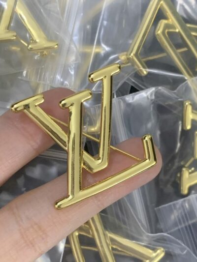 New Arrival Lv Brooch J1861.