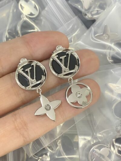 New Arrival Lv Earring J991.