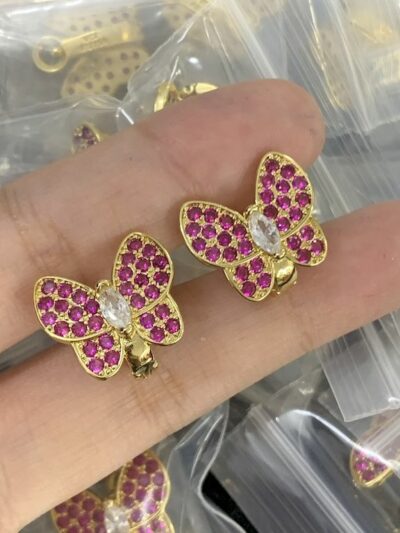 New Arrival Van Cleef & Arpels Earring J785.