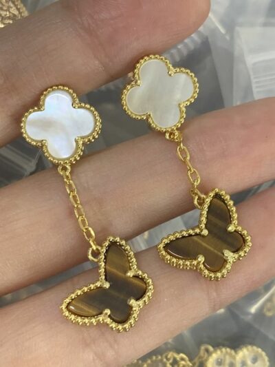 New Arrival Van Cleef & Arpels Earring J814.